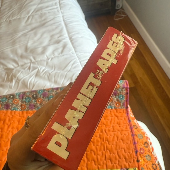 Planet of the Apes 1967 VHS - 1998 30th Anniversary FACTORY SEALED! - Picture 2 of 3